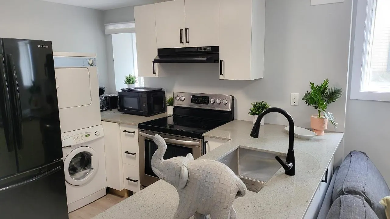 Jstlikehome - Serenity Suites Ottawa 0*,  Canada
