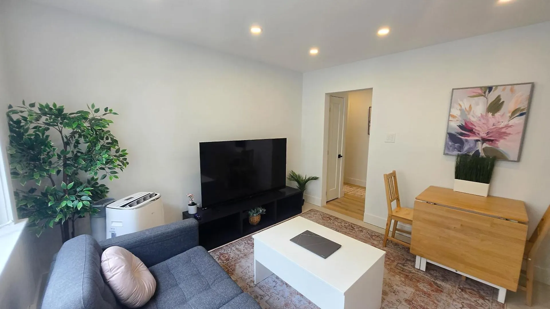 Jstlikehome - Serenity Suites Ottawa Aparthotel