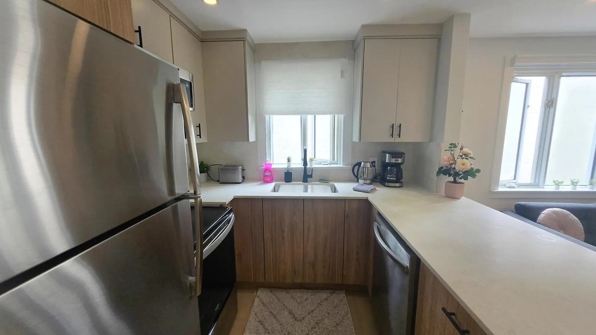 Jstlikehome - Serenity Suites Ottawa Aparthotel