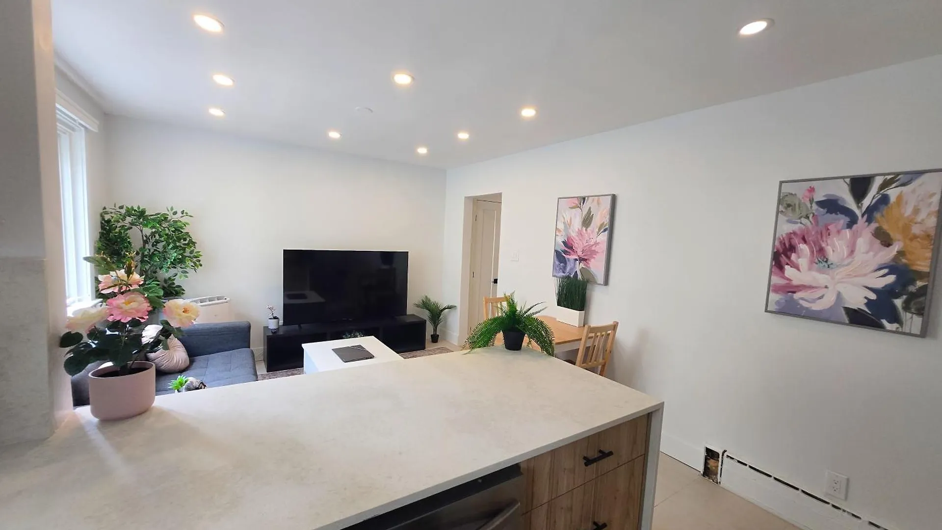 Jstlikehome - Serenity Suites & Guesthouse Ottawa
